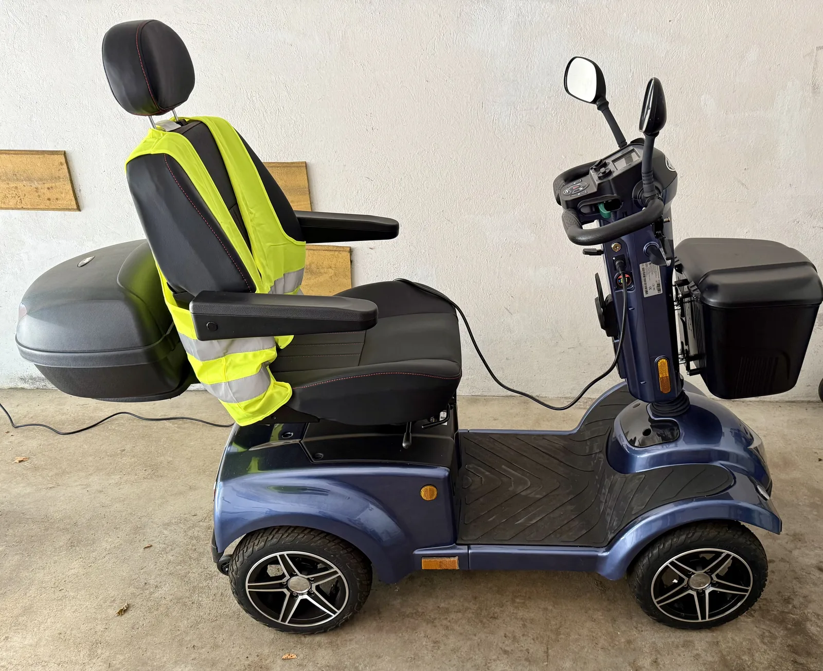 Andere Bö Scooter, Foto 3 von 5, Zustand neuwertig