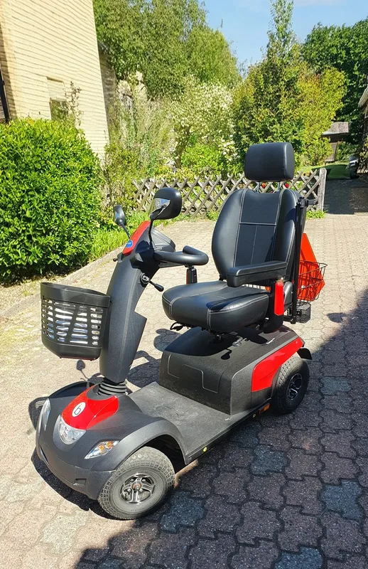 Invacare Comet Pro, Zustand neuwertig, Standort Meerbusch