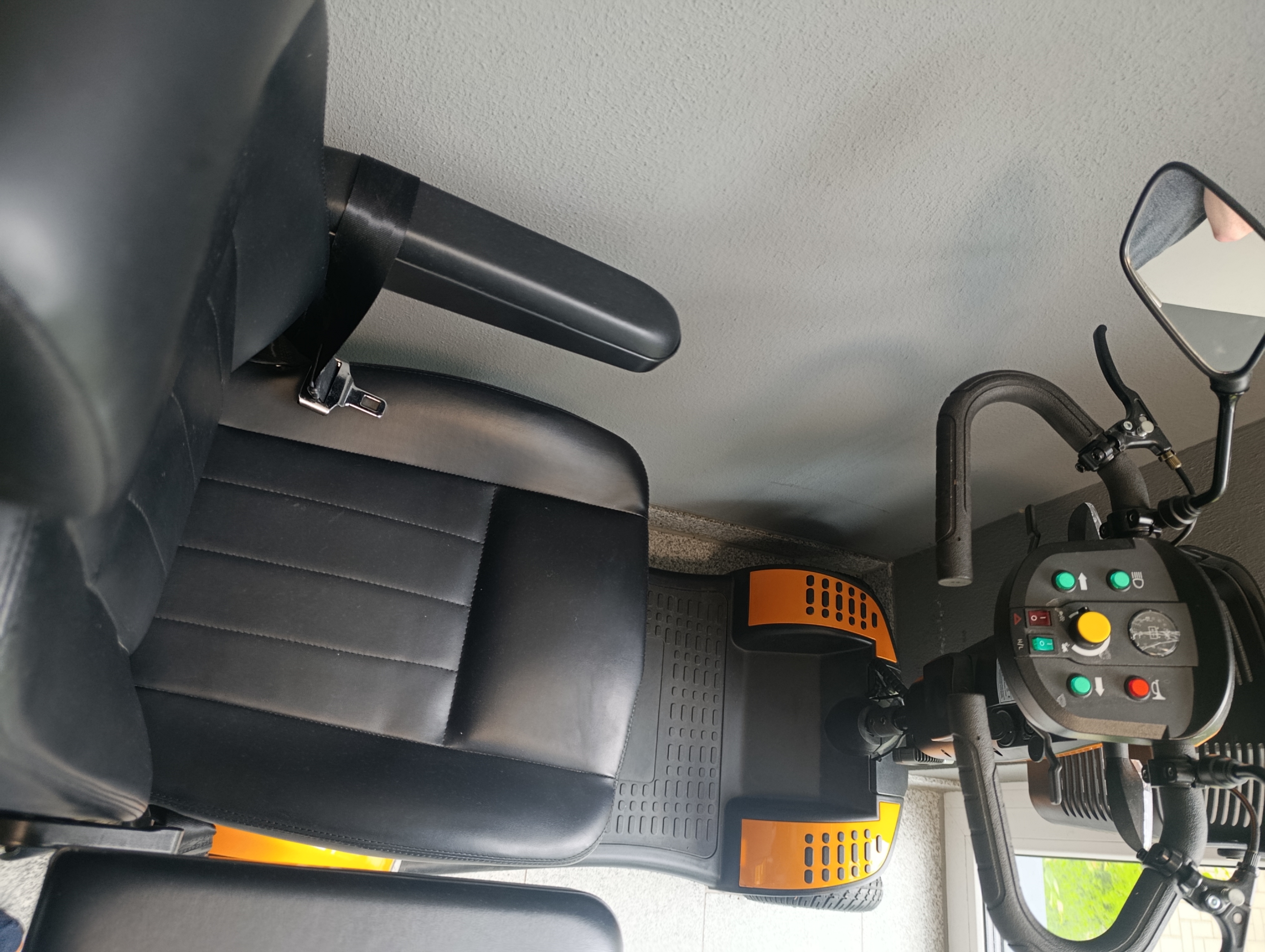 Seniorenmobiel  Elektro-Mobil GoGo Elite  neuwertig Bild 5
