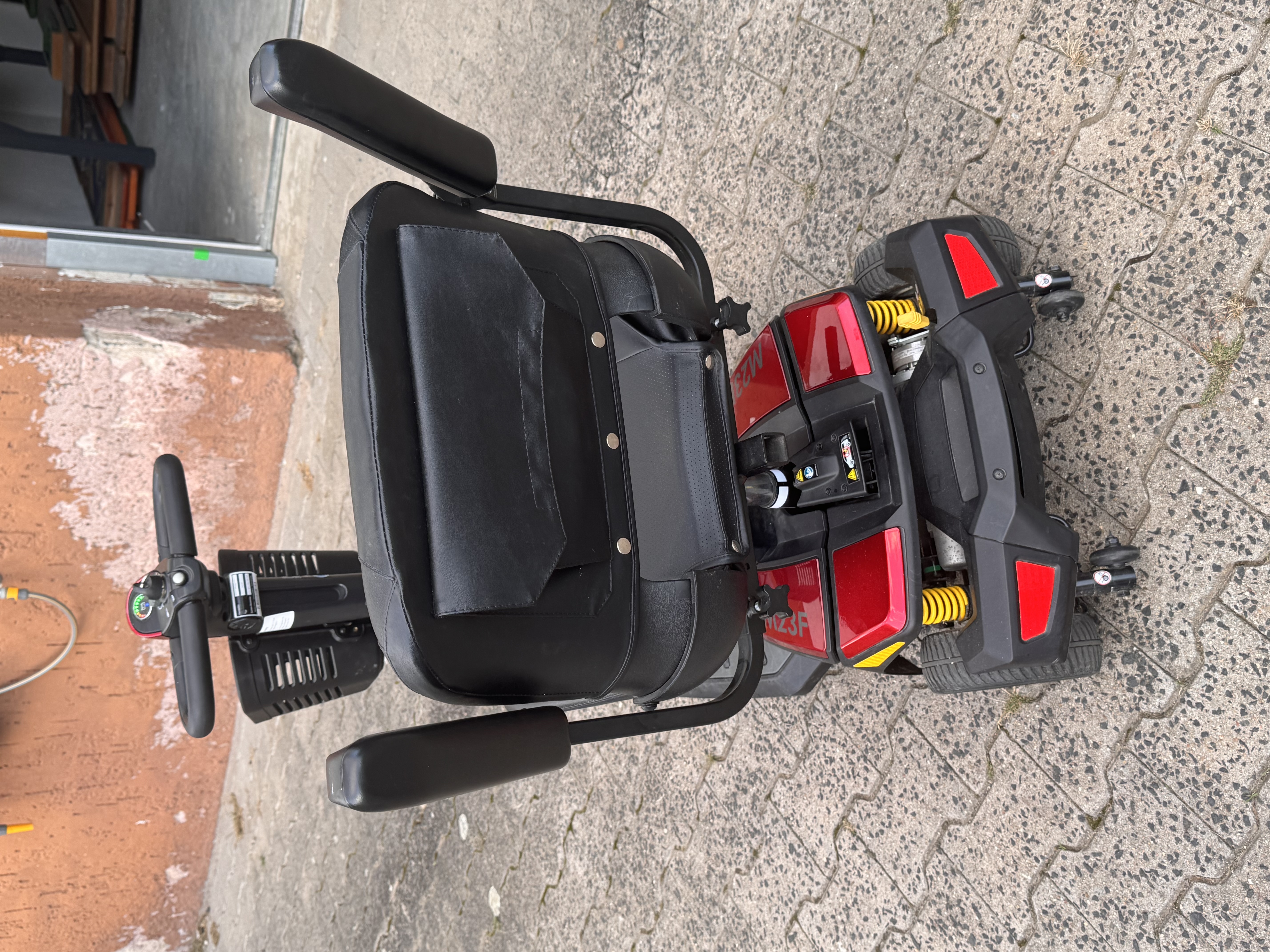 Elektro Scooter  Mobilis M23 F neuwertig Bild 2