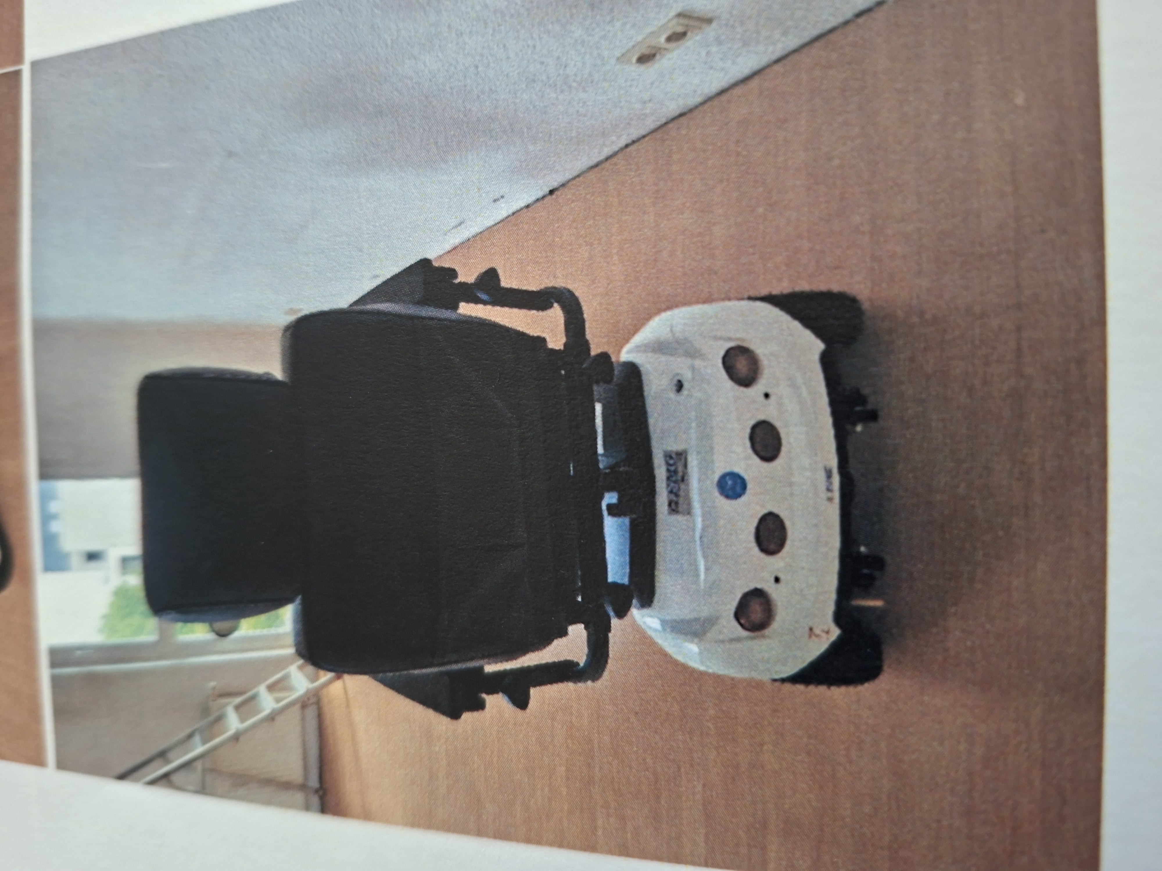 Elektombil Kankenfahrstuhl Pride KOLJA neuwertig Bild 3