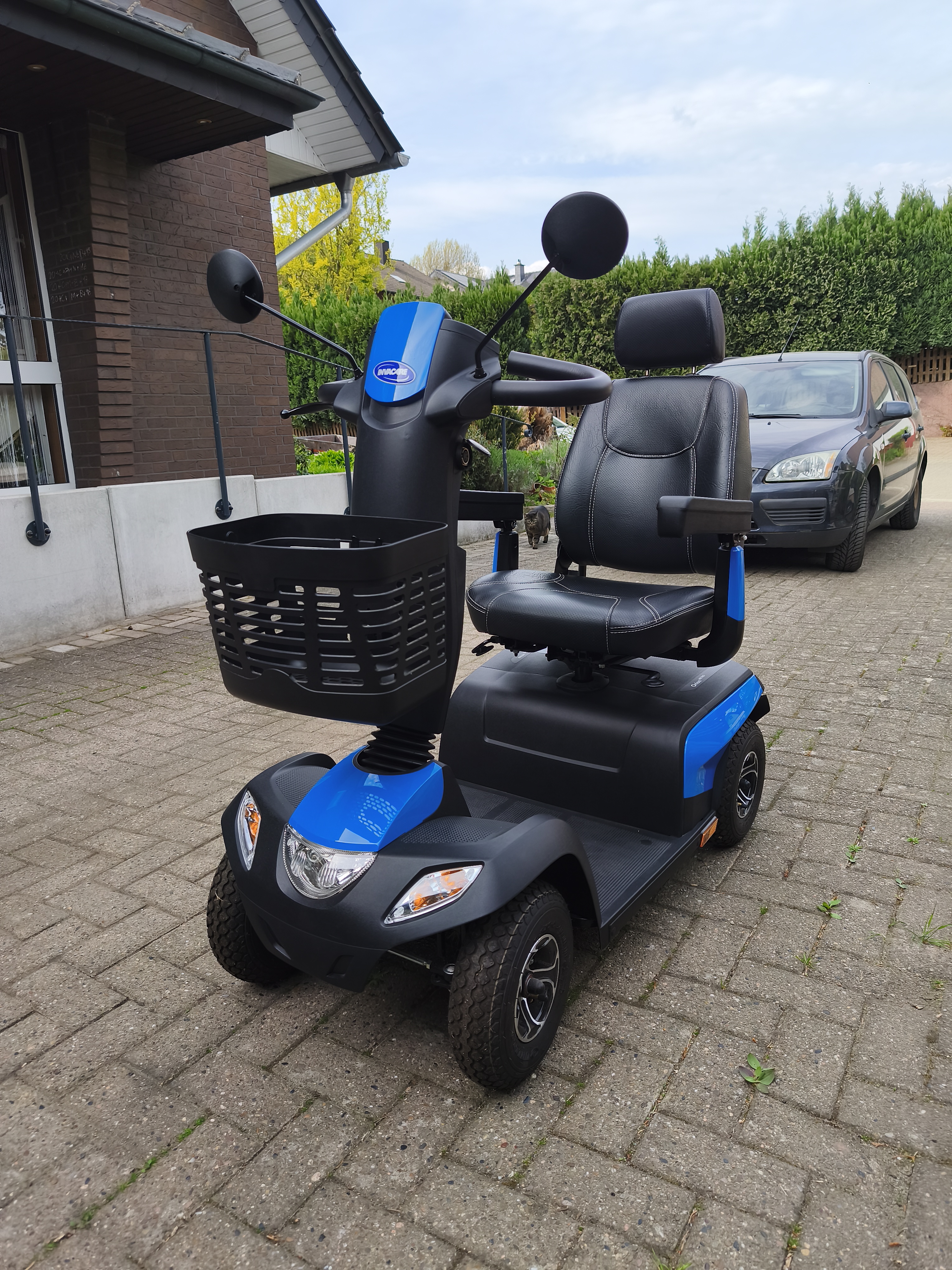 Invarcare Orion Metro  Invacare Orion Metro  neuwertig Bild 2