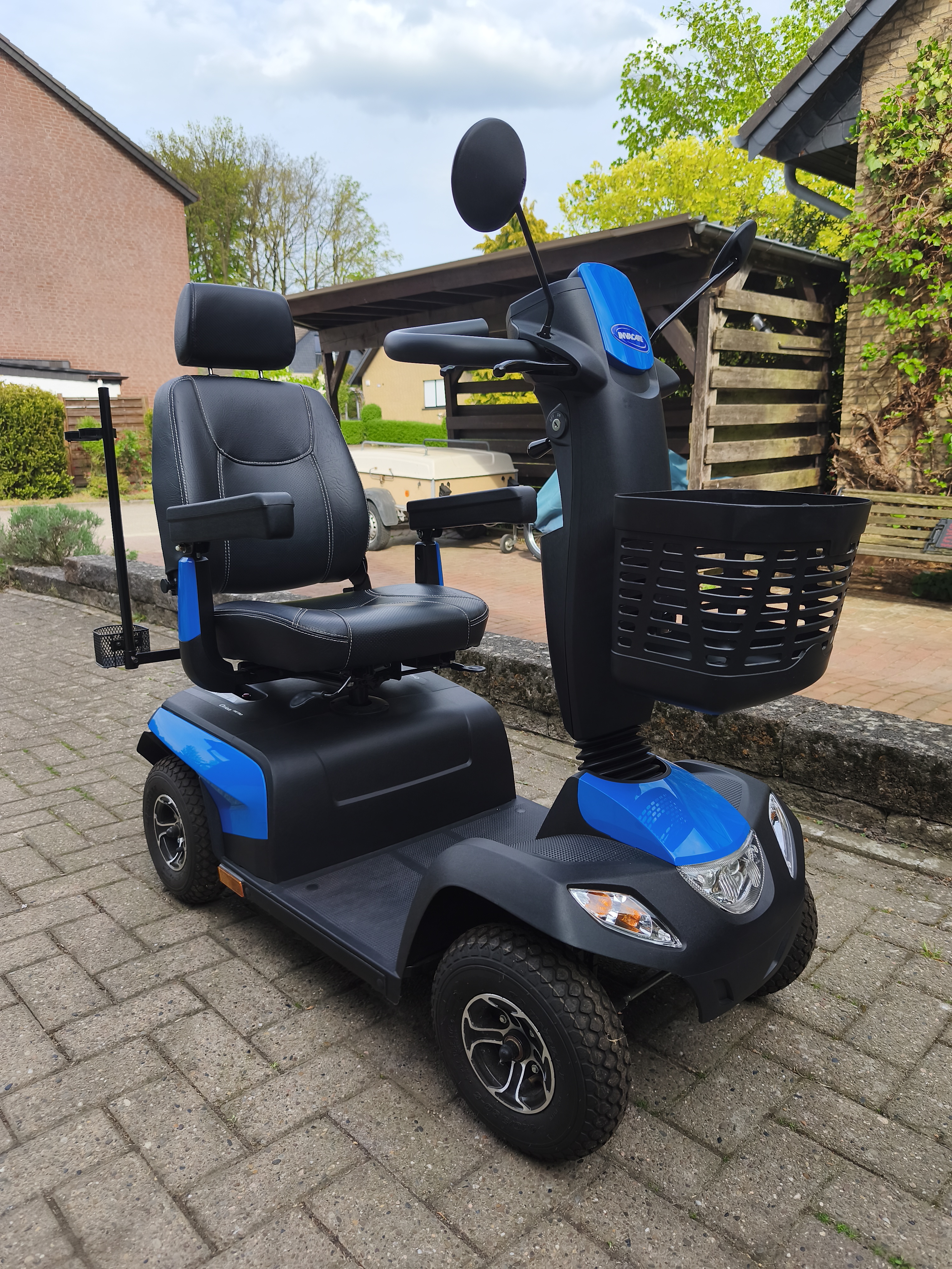 Invarcare Orion Metro  Invacare Orion Metro  neuwertig Bild 3