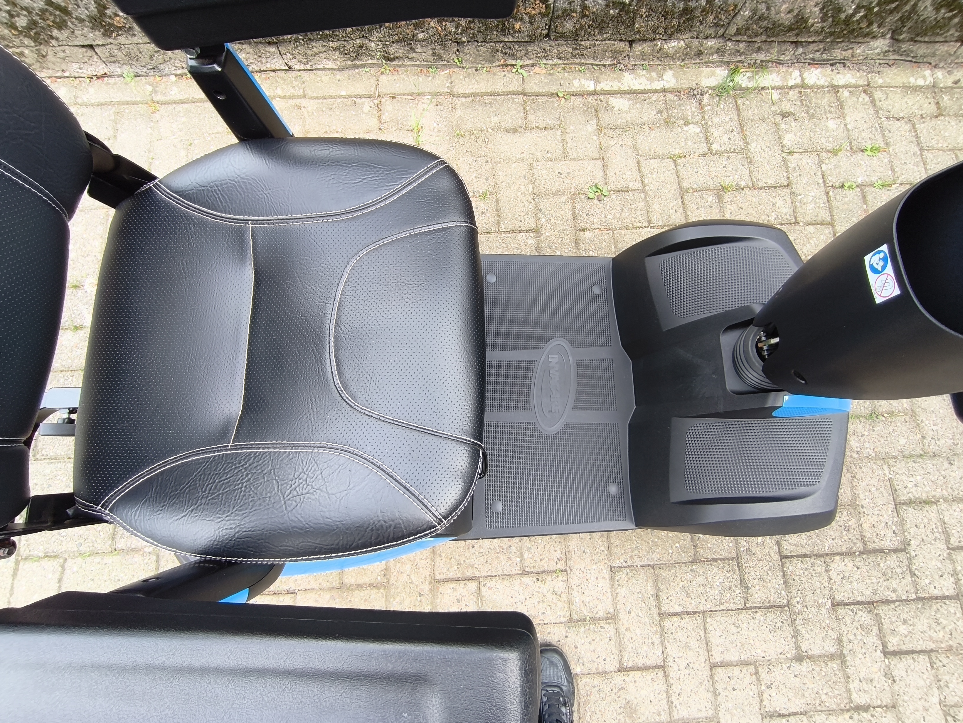 Invarcare Orion Metro  Invacare Orion Metro  neuwertig Bild 5