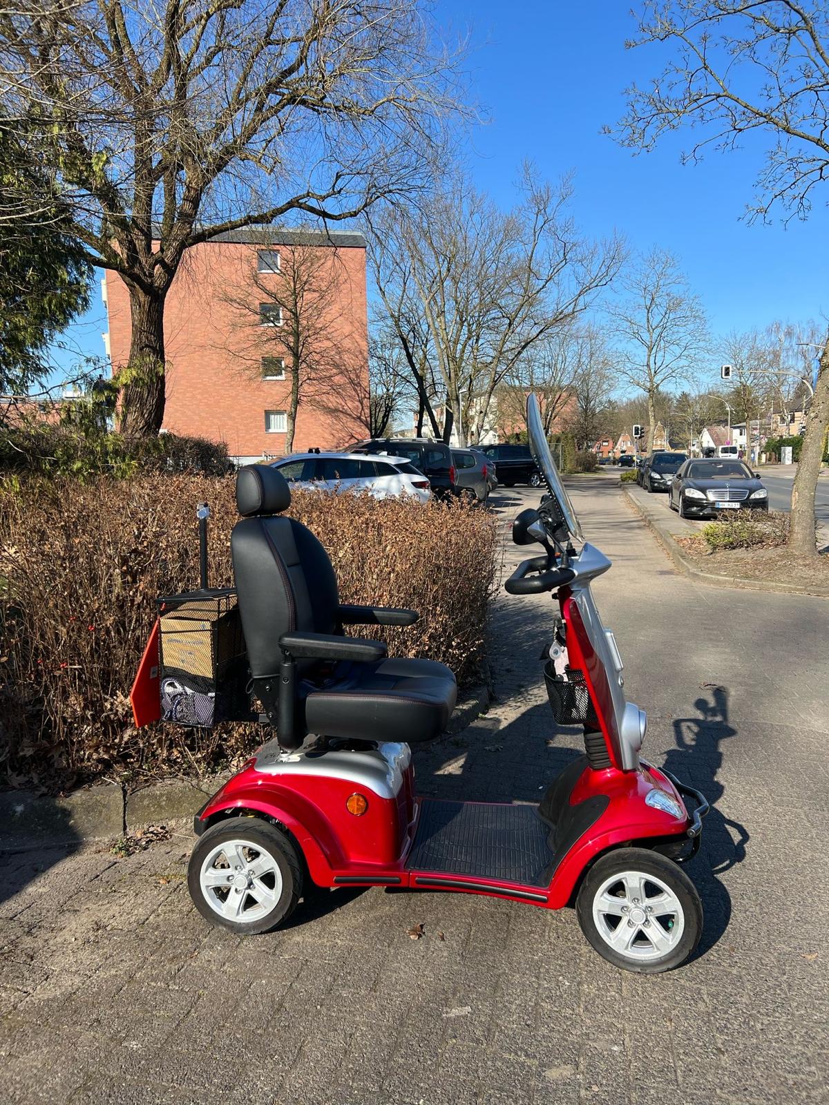 Kymco Gotland Elektromobil 15 km/h 50 km TOP Zustand Garagenfahrzeug Kymco Kymco Gotland neuwertig Bild 3