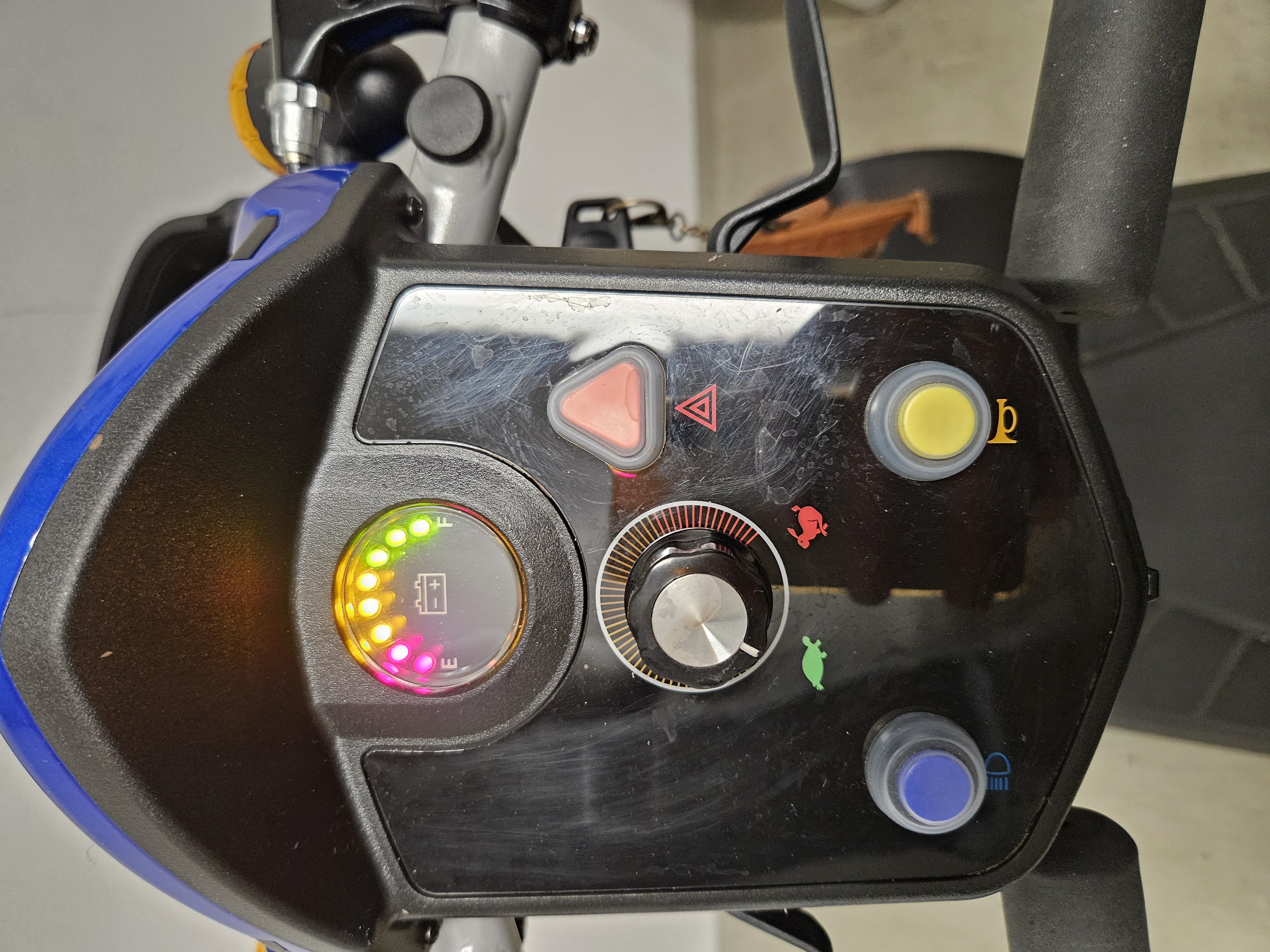 Elektromobil M68 2.0  Mobilis M68 2.0  neuwertig Bild 6